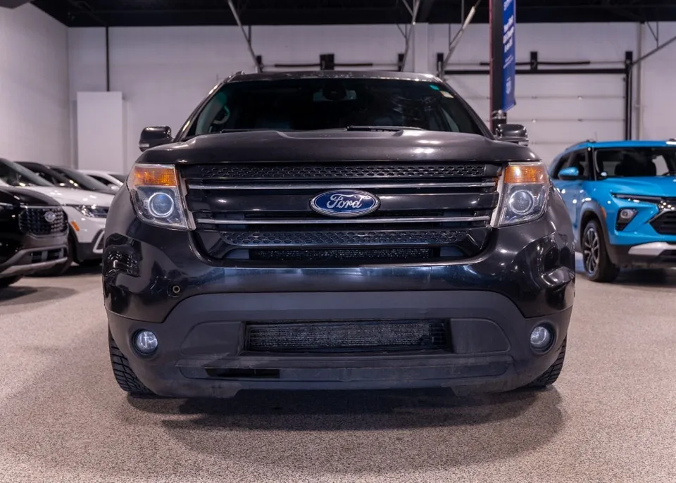 Ford Explorer 2015 photo 2