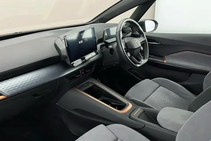 Cupra Born 2023 photo 2