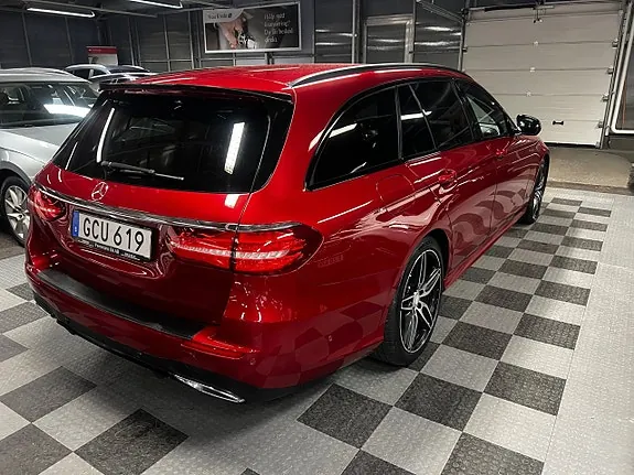 Mercedes-Benz E220 2017 photo 4
