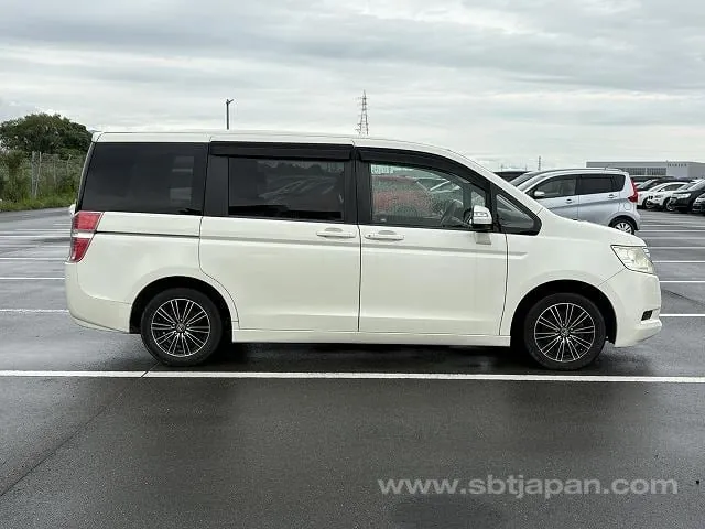Honda Stepwagon 2009 photo 5