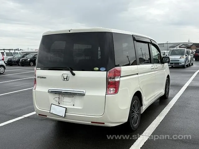 Honda Stepwagon 2009 photo 4
