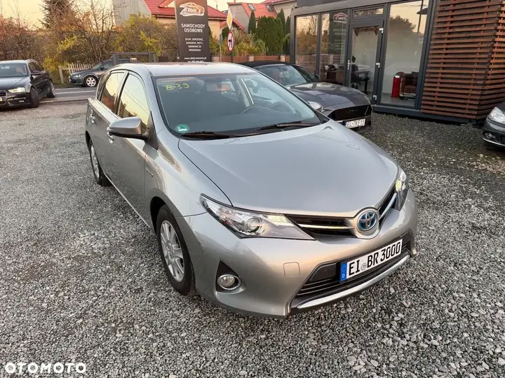 Toyota Auris 2014 photo 3