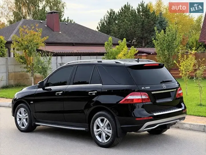 Mercedes-Benz M-Class 2013 photo 5