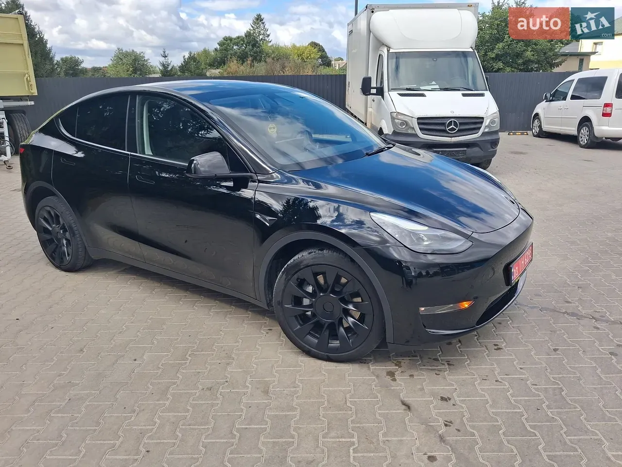 Tesla Model Y 2024 photo 5