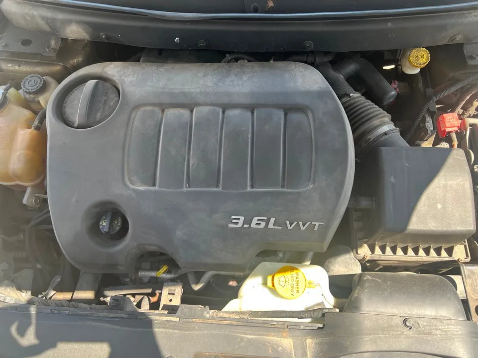 Dodge Journey 2012 photo 2