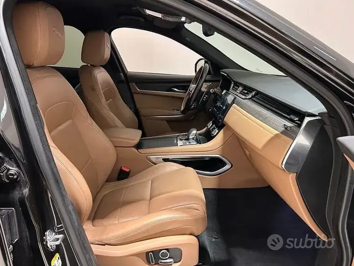 Jaguar F-Pace 2022 photo 3