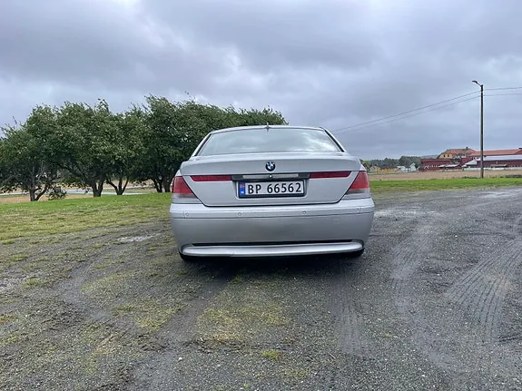 BMW 735I 2002 photo 4