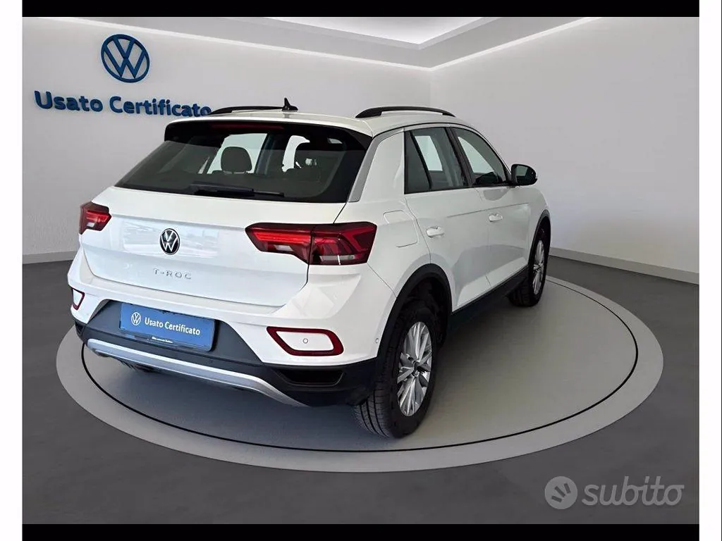 Volkswagen T-Roc 2023 photo 4