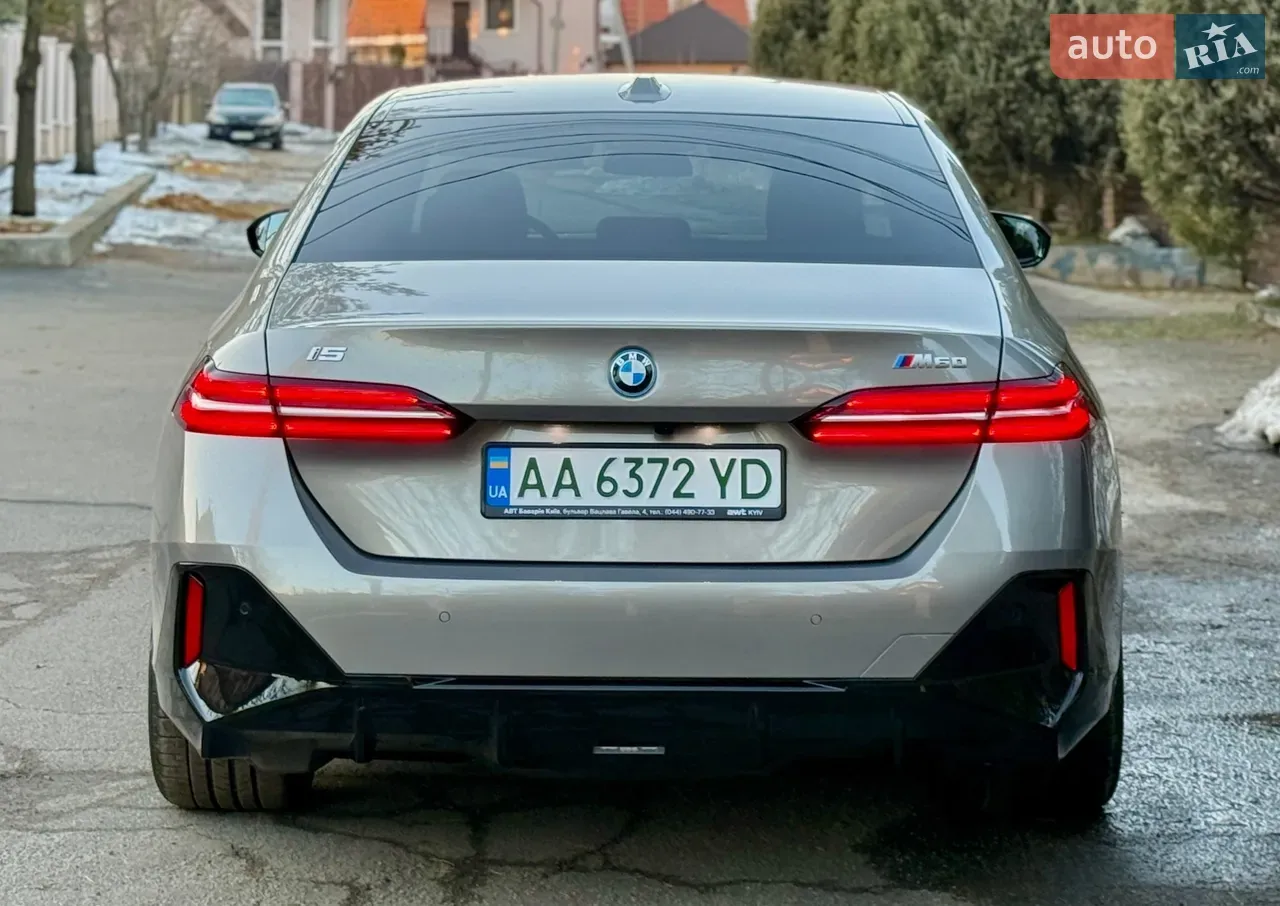 BMW I5 2025 photo 5