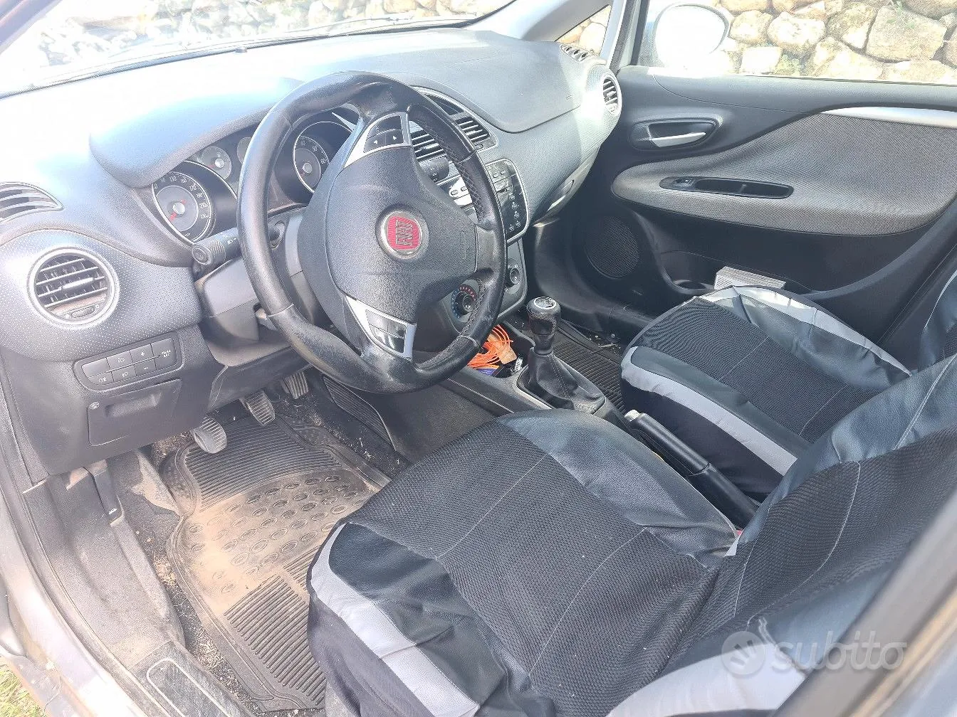 Fiat Punto Evo 2011 photo 5