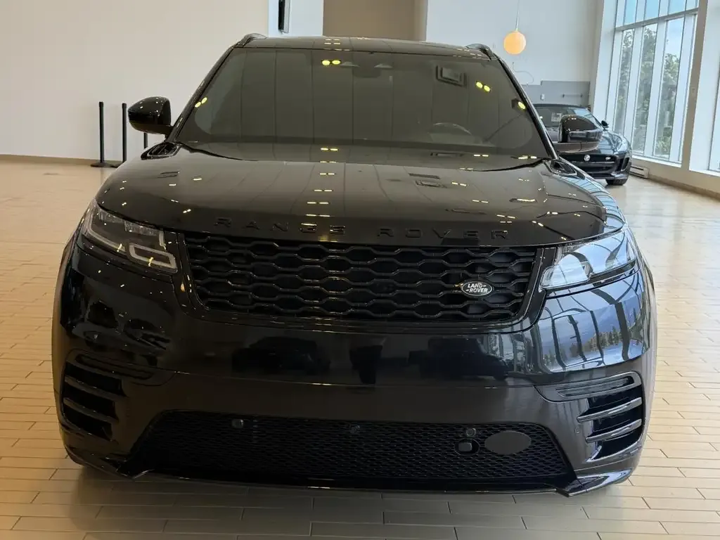 Land Rover Range Rover Velar 2023 photo 2