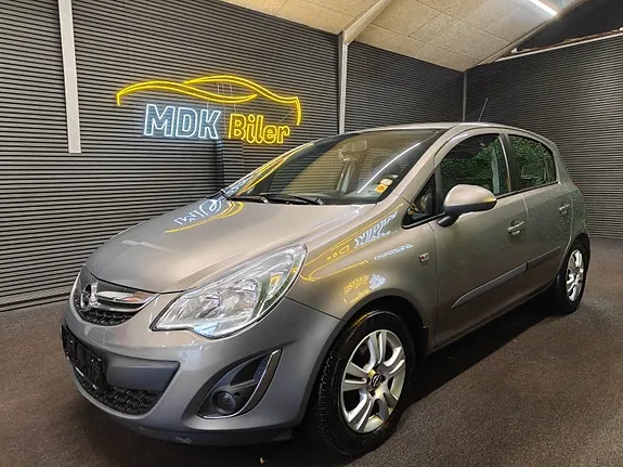 Opel Corsa 2013 photo 2