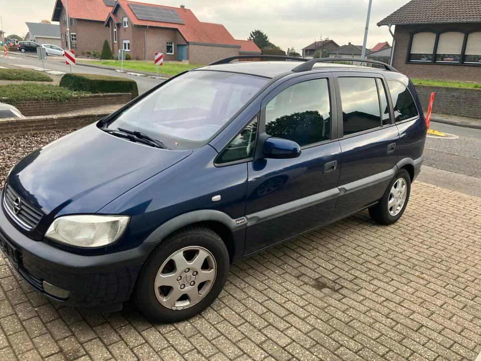 Opel Zafira A