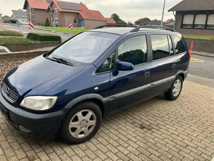 Opel Zafira A