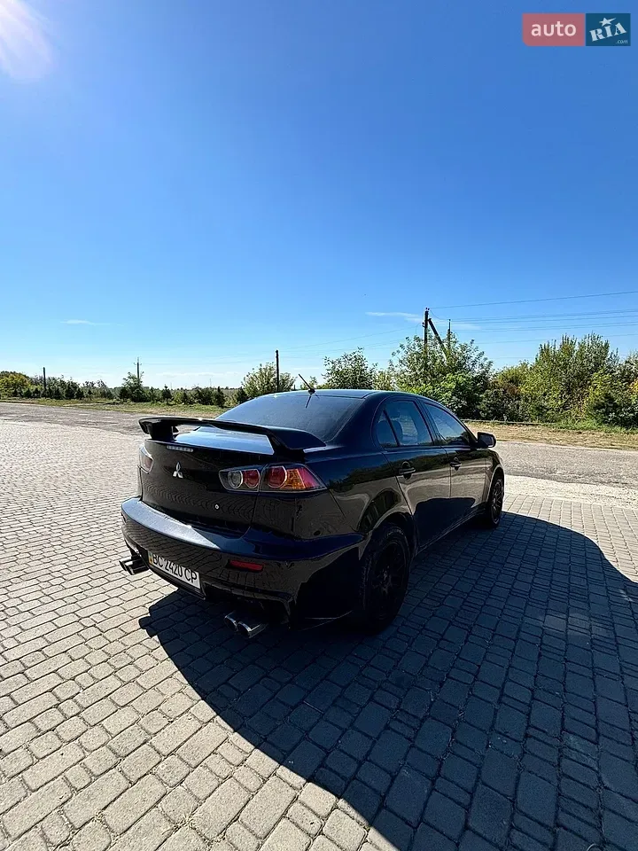 Mitsubishi Lancer 2012 photo 2