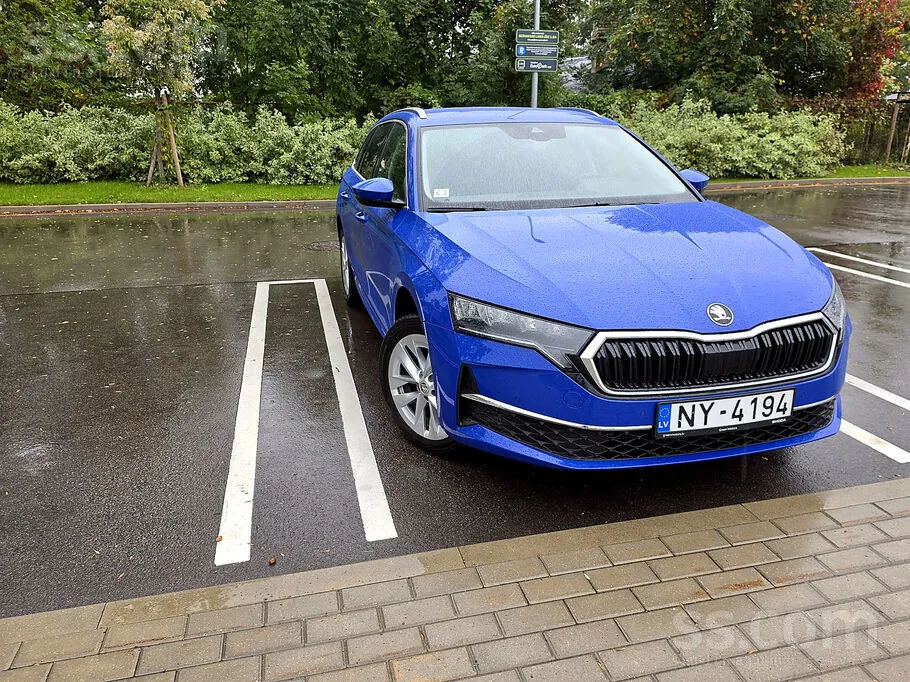 Skoda Octavia 2024 photo 2
