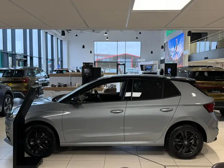 Skoda Fabia photo 4