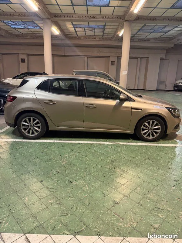 Renault Megane 2016 photo 3