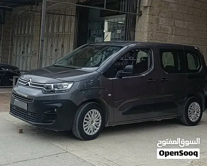 Citroen Berlingo 2022 photo 3