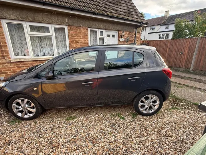 Vauxhall Corsa 2016 photo 2
