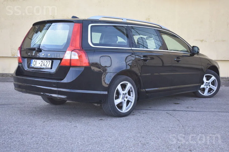 Volvo V70 2012 photo 5