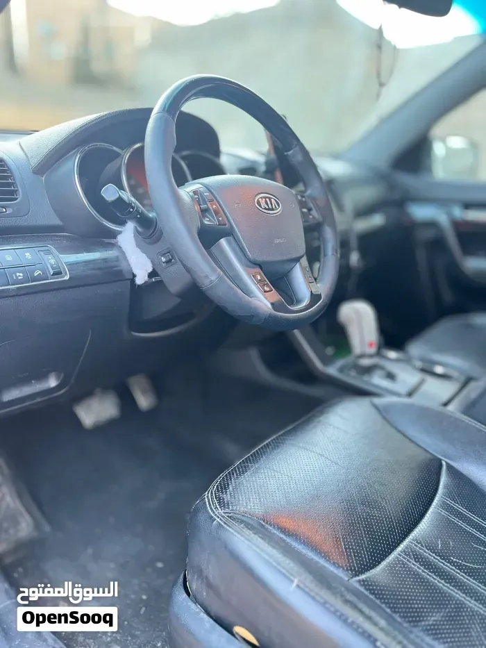 Kia Sorento 2012 photo 4