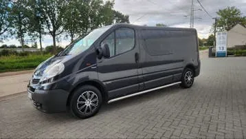 Opel Vivaro 2009 photo 2
