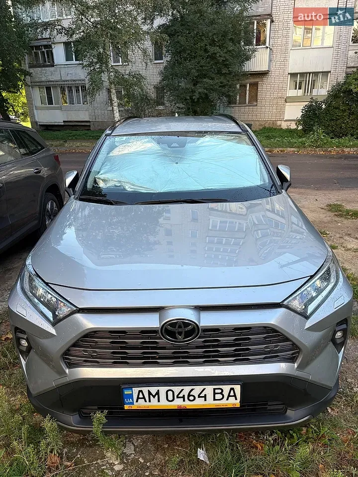 Toyota Rav4 2023 photo 3