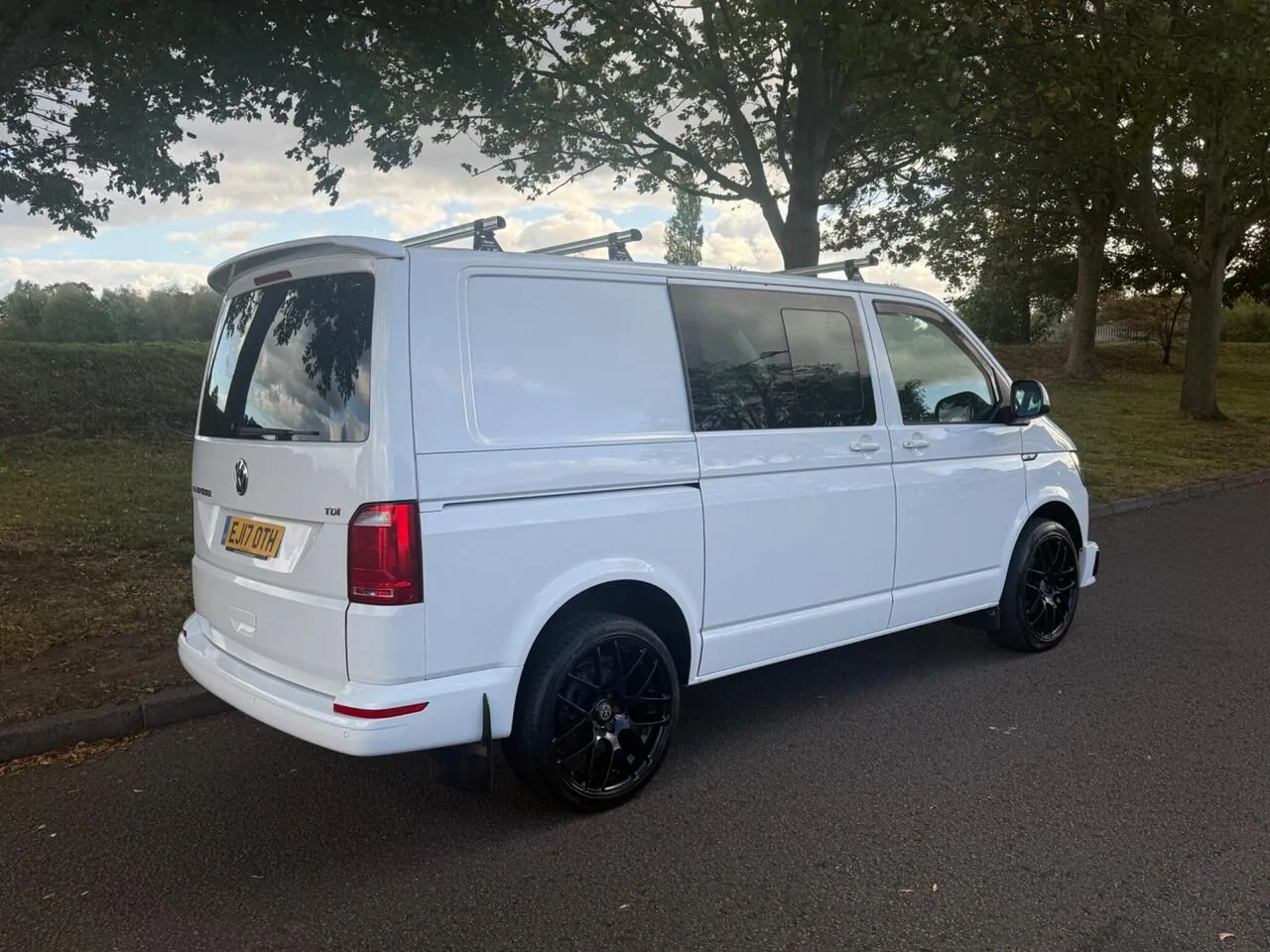 Volkswagen Transporter 2017 photo 3