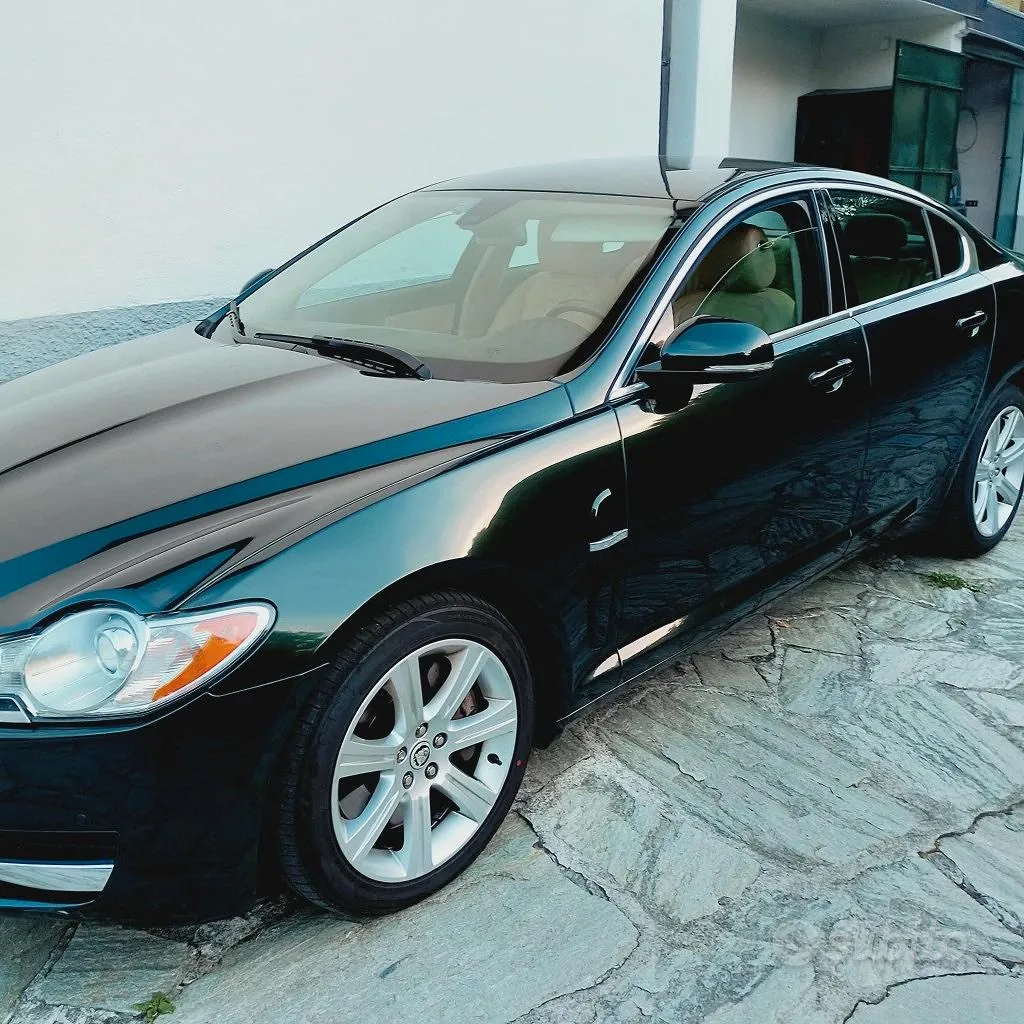 Jaguar Xf 2010 photo 5