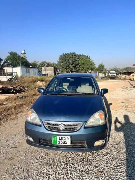 Suzuki Liana