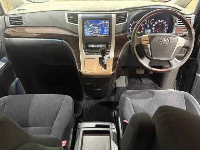 Toyota Alfaord 240S 2013 photo 3