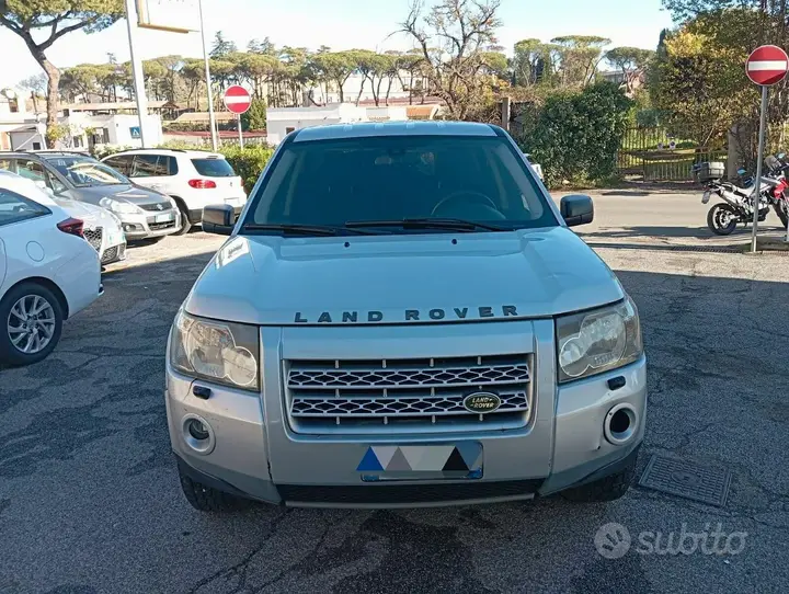 Land Rover Freelander 2008 photo 5