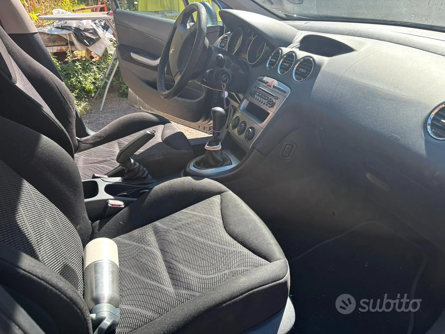 Peugeot 308 2008 photo 2