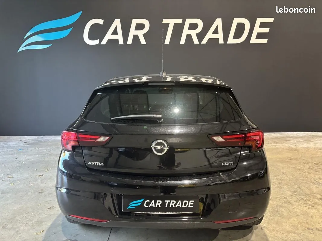 Opel Astra 2018 photo 4