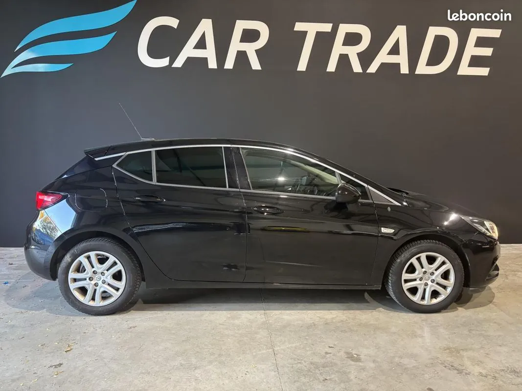Opel Astra 2018 photo 3
