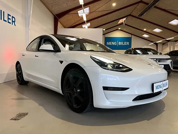 Tesla Model 3 2021 photo 3