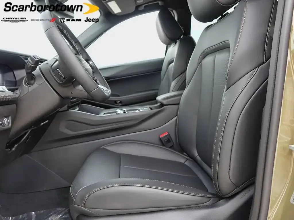 Jeep Cherokee 2026 photo 2