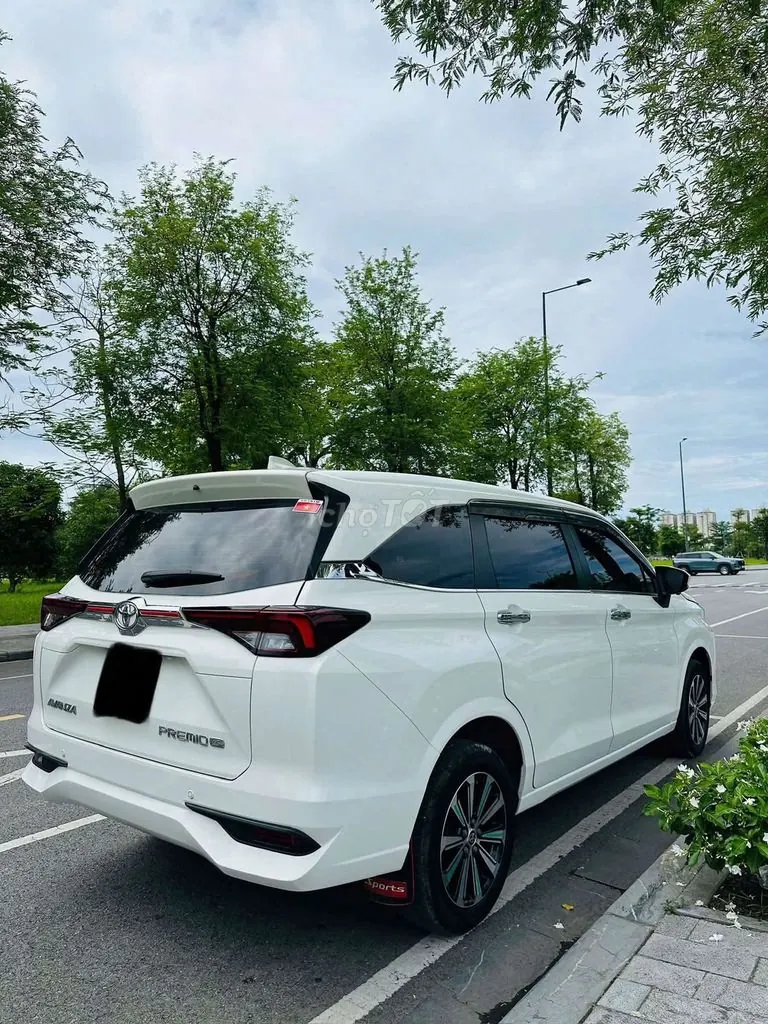 Toyota Avanza Premio 2024 photo 4
