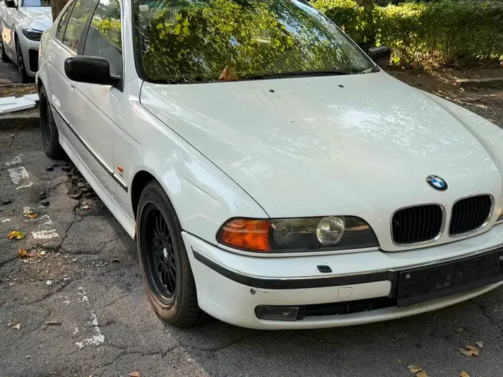 BMW 5 Series 1996 photo 3