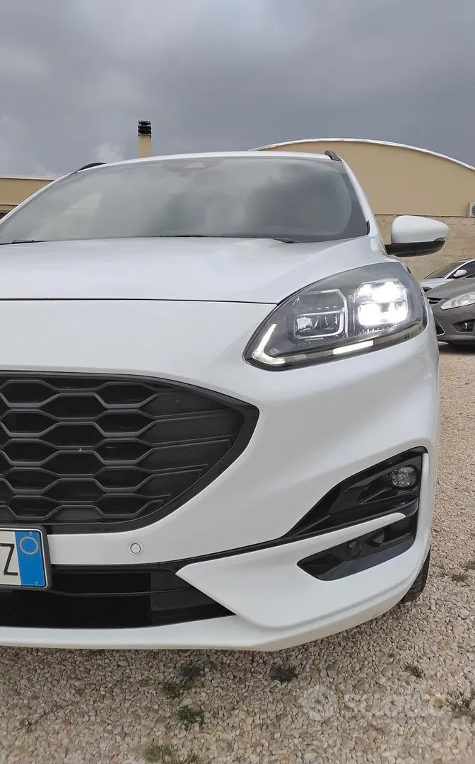 Ford Kuga 2023 photo 3