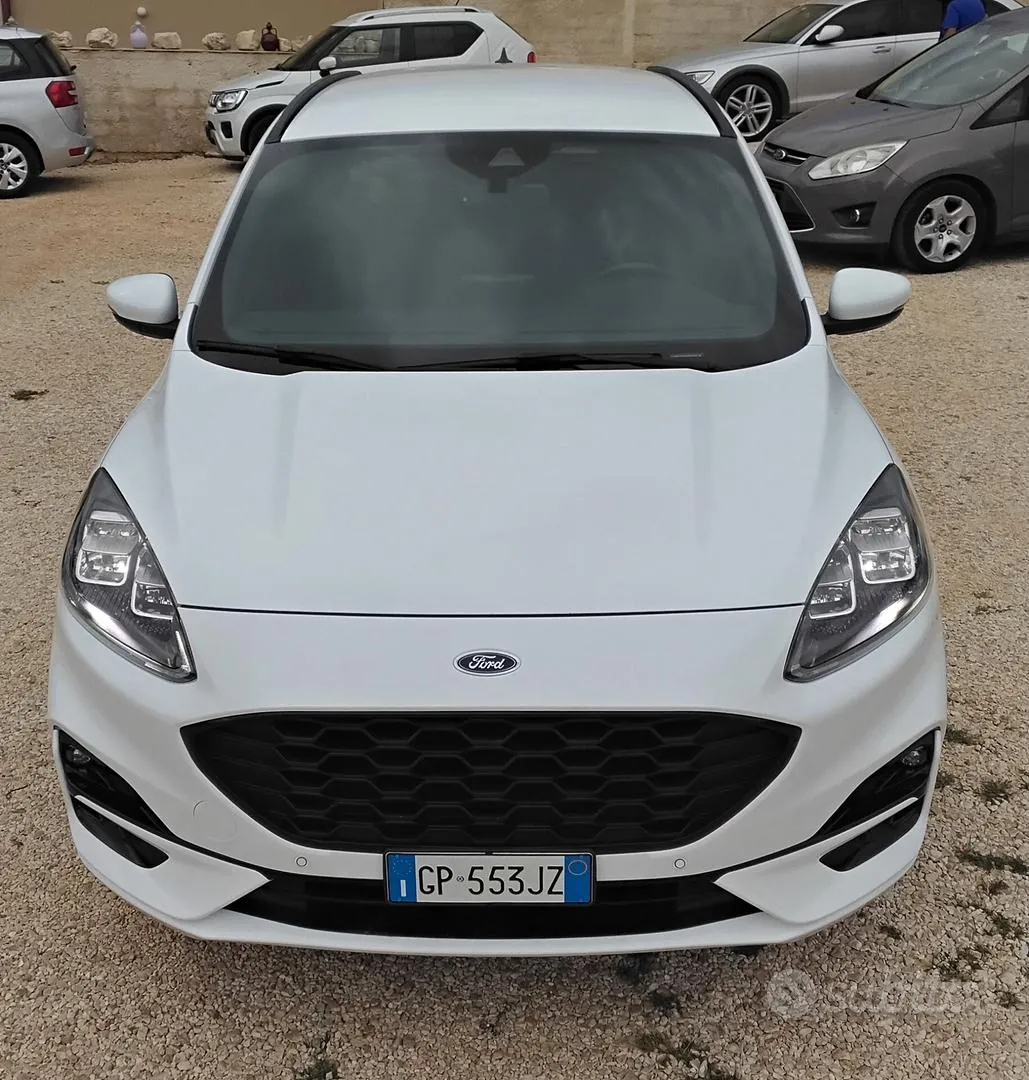 Ford Kuga 2023 photo 2
