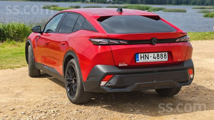 Peugeot 408 2023 photo 3
