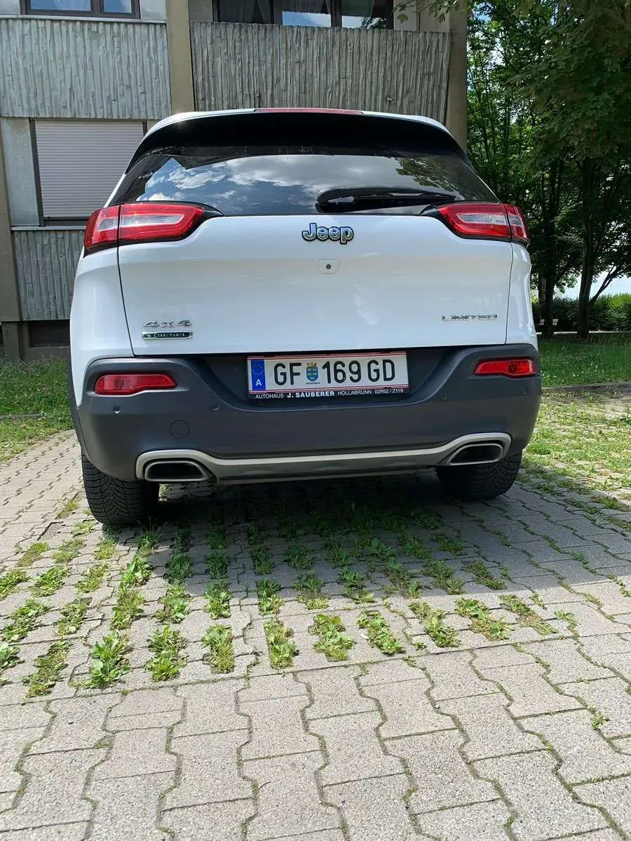 Jeep Cherokee 2014 photo 2