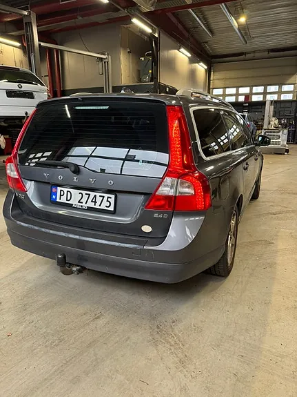 Volvo V70 2008 photo 4