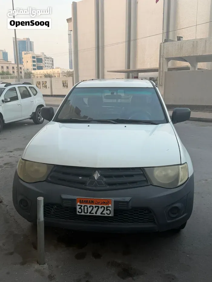 Mitsubishi L200 2015 photo 2