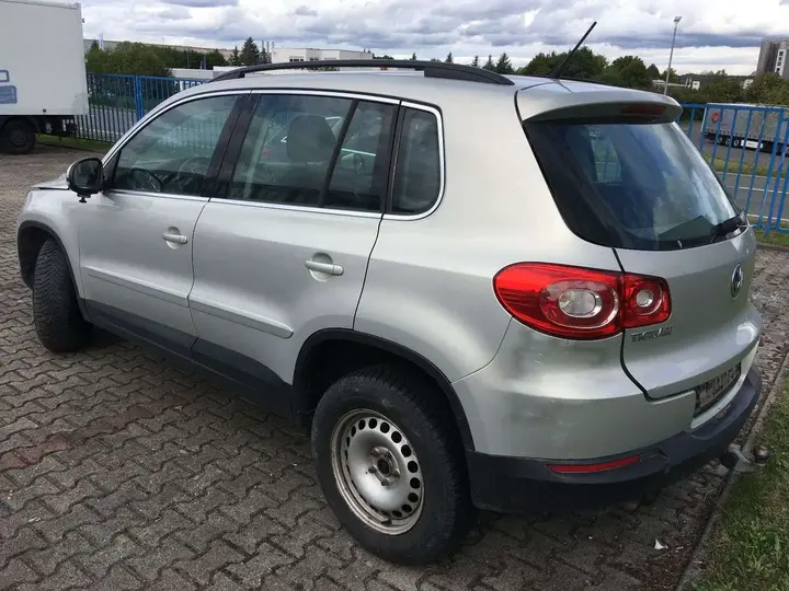 Volkswagen Tiguan 2009 photo 3