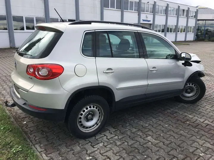 Volkswagen Tiguan 2009 photo 5