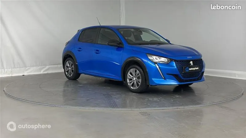 Peugeot 208 2023 photo 3