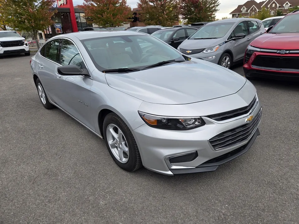 Chevrolet Malibu 2016 photo 2